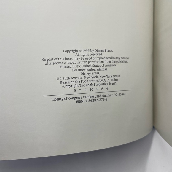 Winne the Pooh books hard cover Disney - Picture 6 of 8